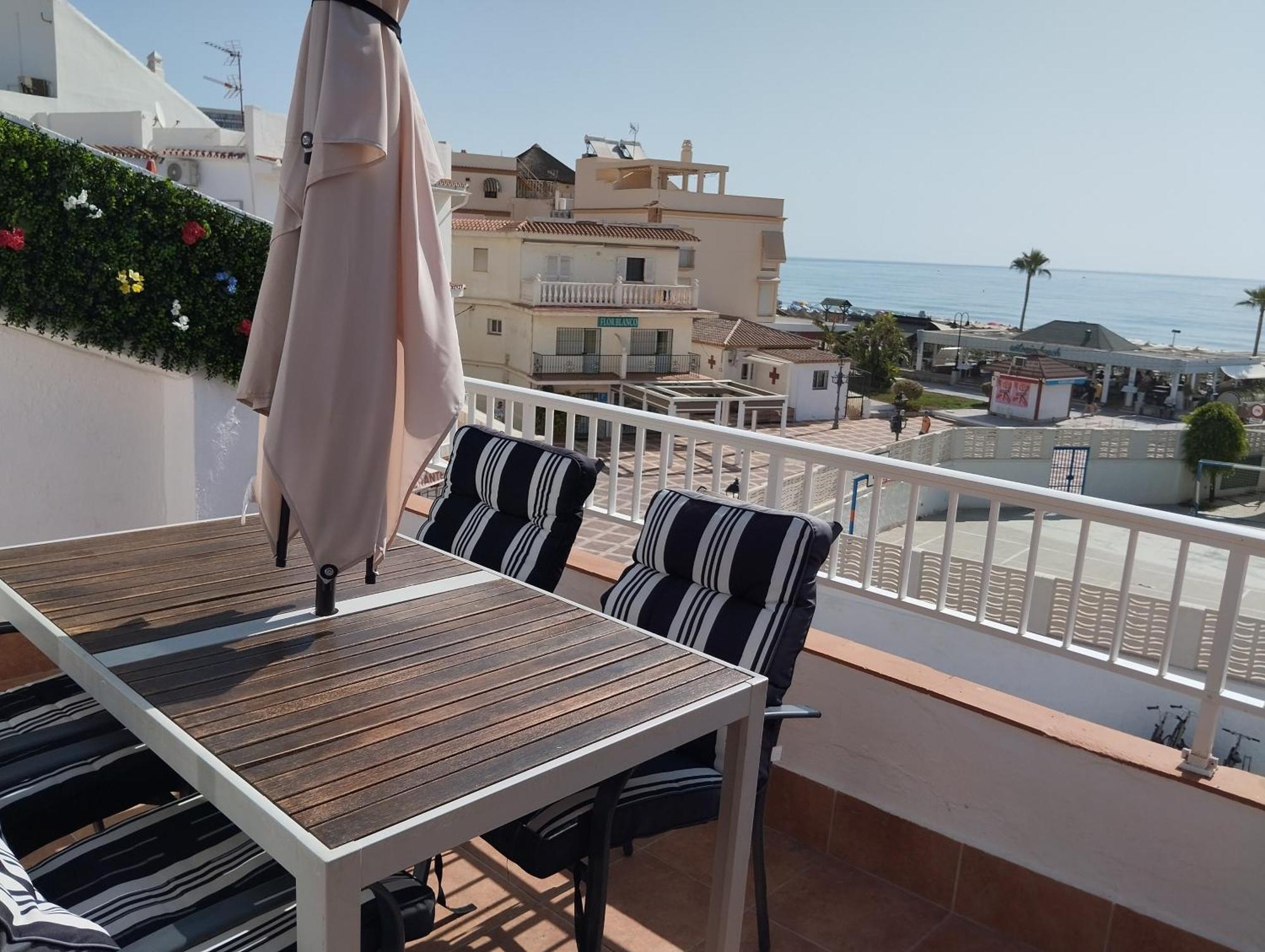 Apartamento Lidia Planta 2, La Carihuela 1ª Linea Playa, Vistas Mar, Buhardilla 1 Dormitorio, 40 M2, 1-3 Huesped, Terraza, Wifi Torremolinos Exterior foto