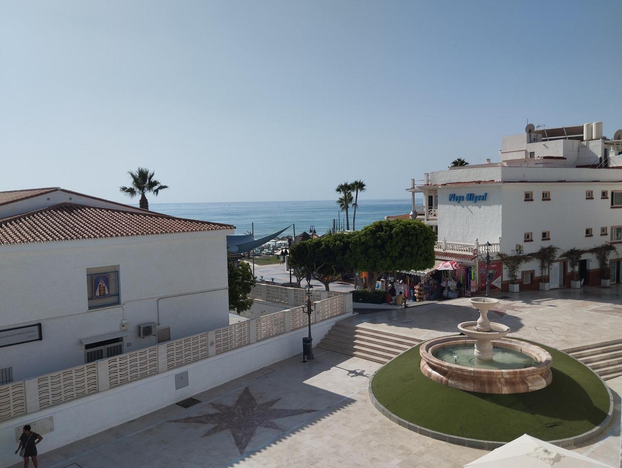Apartamento Lidia Planta 2, La Carihuela 1ª Linea Playa, Vistas Mar, Buhardilla 1 Dormitorio, 40 M2, 1-3 Huesped, Terraza, Wifi Torremolinos Exterior foto